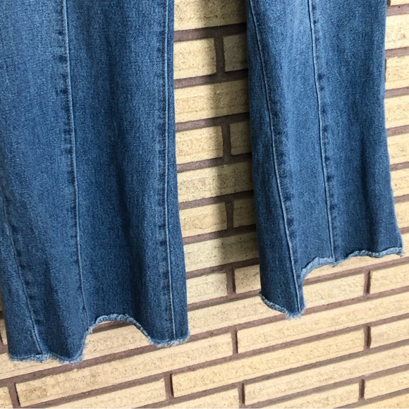 Med Waist Denim Jeans - 29 - Amuse Society - Women's Jeans - Relaxed - Picture 9 of 13
